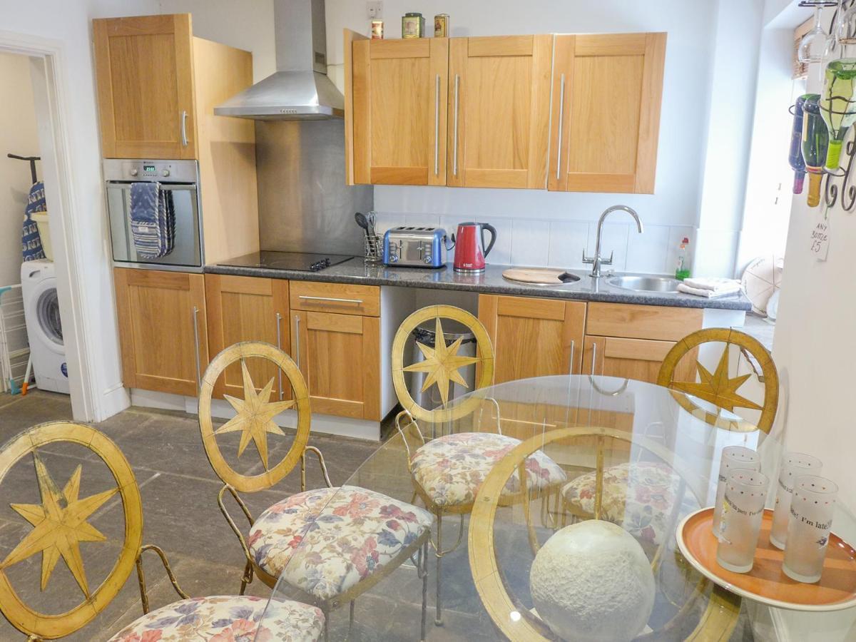2 Primitive Mews Villa Chelmorton Ngoại thất bức ảnh